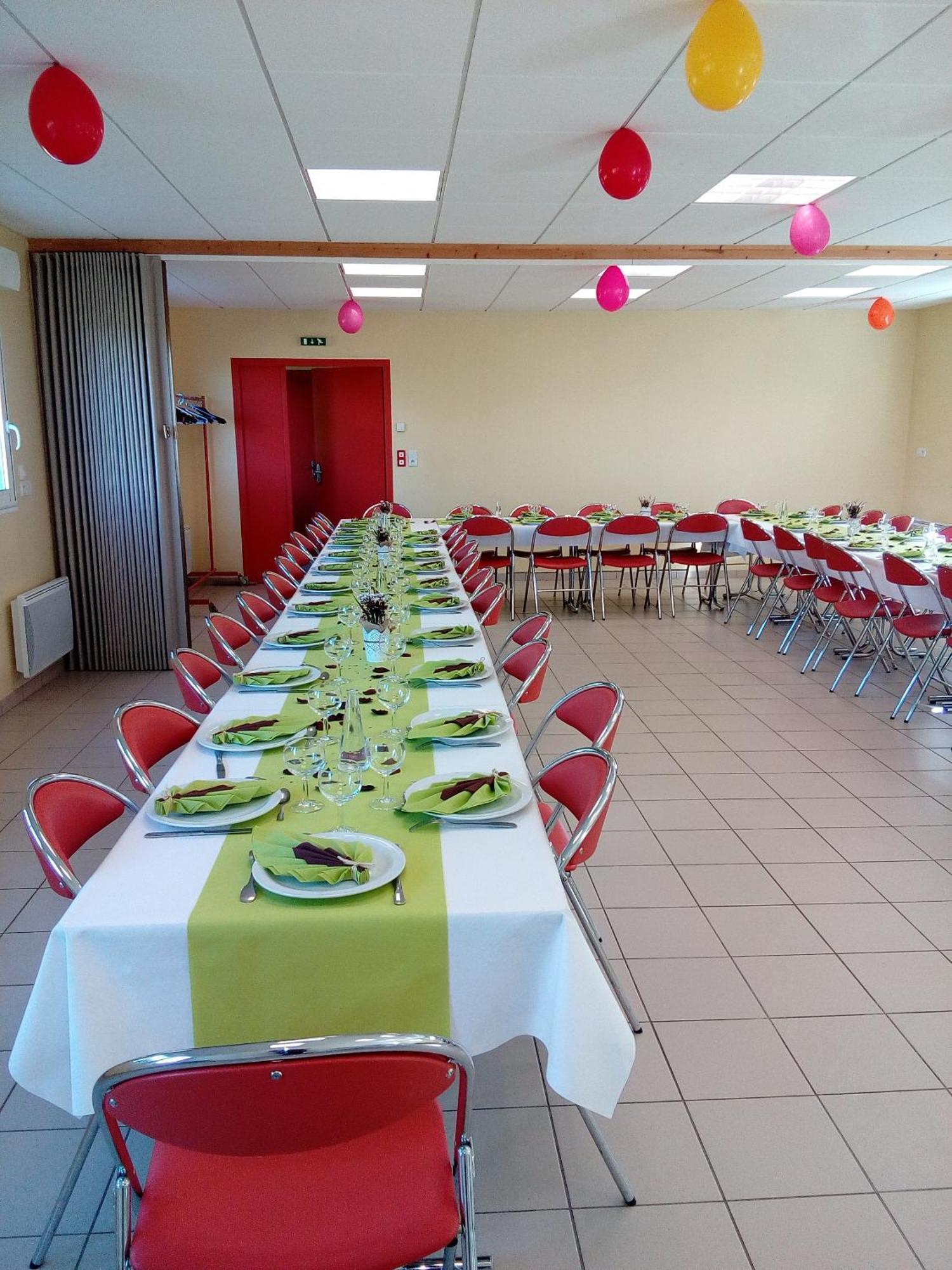 Chateau Du Bourg Bed & Breakfast Saint-Denis-de-Gastines