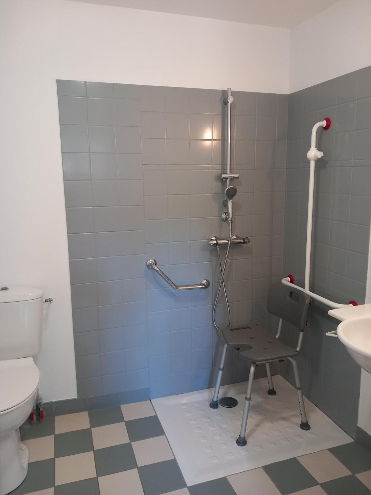 Chateau Du Bourg Bed & Breakfast 3*