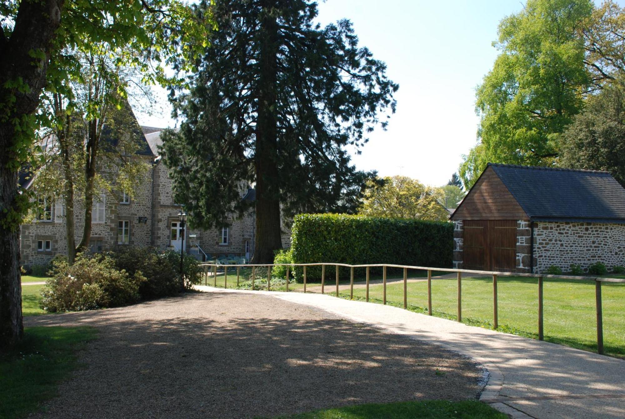 Bed & Breakfast Chateau Du Bourg Saint-Denis-de-Gastines